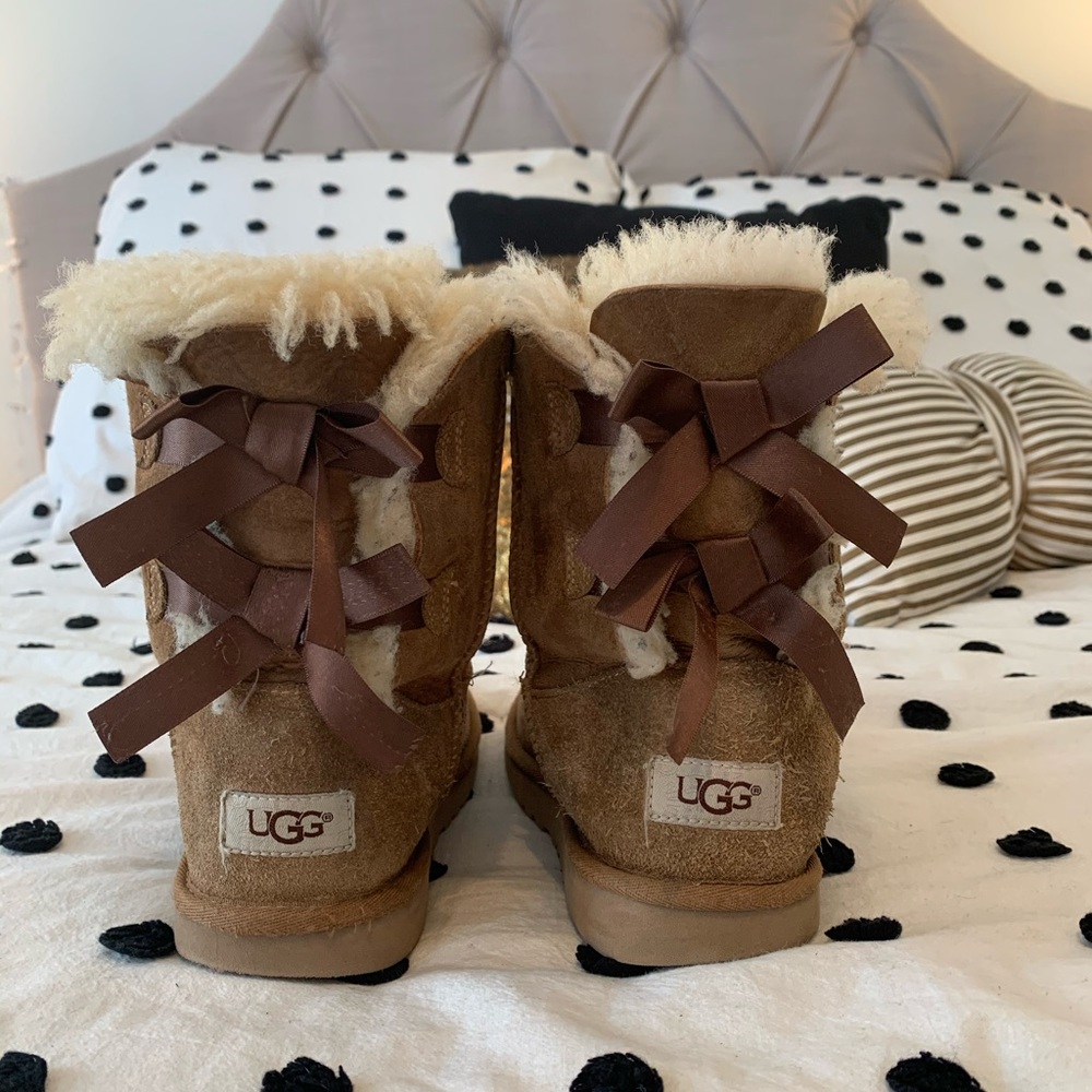 Ugg bow tie winter boots